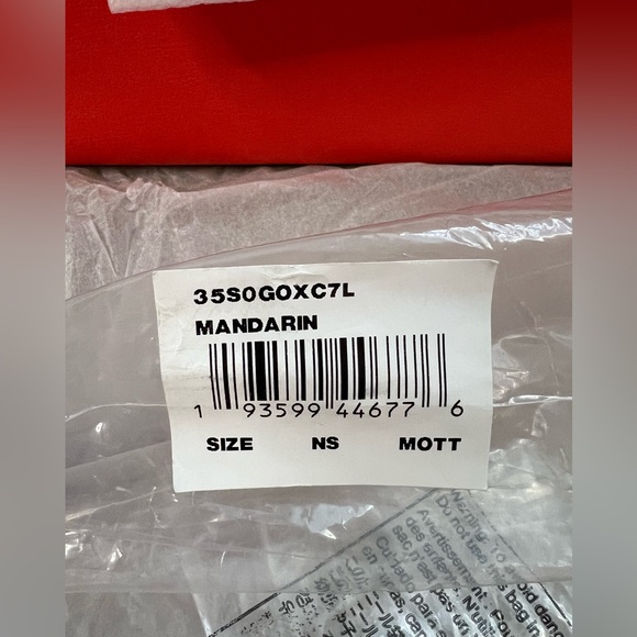 MICHAEL KORS
MOTT
35SOGOXC7L
LG CLUTCH XBODY
LEATHER
MANDARIN - Picture 11 of 11